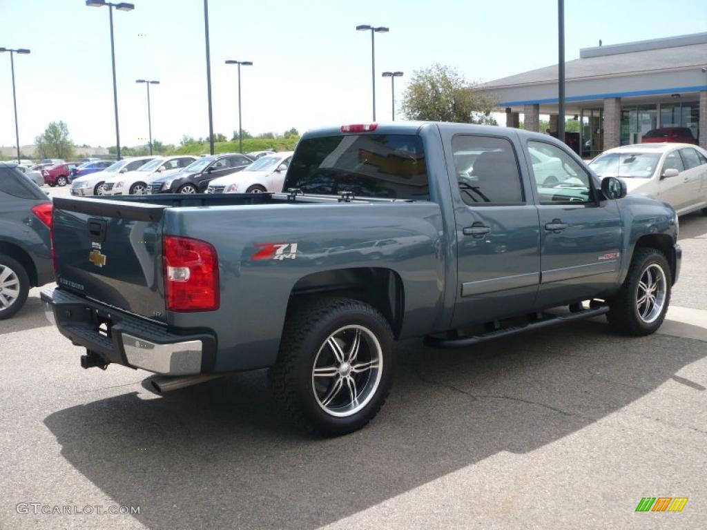 2008 Silverado 1500 LTZ Crew Cab 4x4 - Blue Granite Metallic / Light Titanium/Dark Titanium photo #6