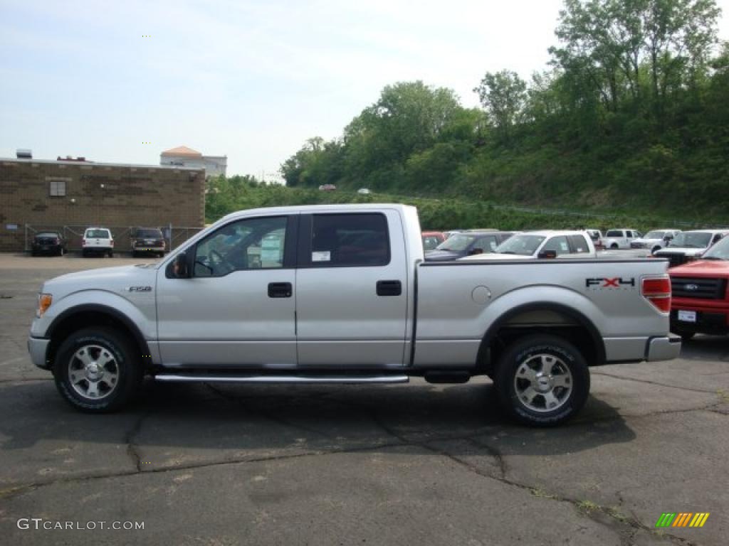 2010 F150 XLT SuperCrew 4x4 - Ingot Silver Metallic / Black photo #6