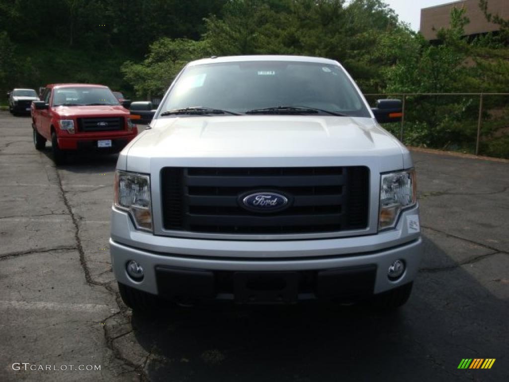 2010 F150 XLT SuperCrew 4x4 - Ingot Silver Metallic / Black photo #11