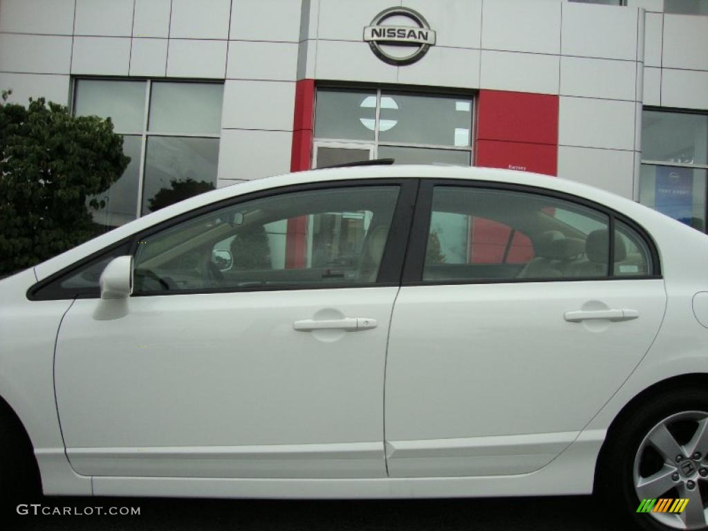 2007 Civic EX Sedan - Taffeta White / Ivory photo #17