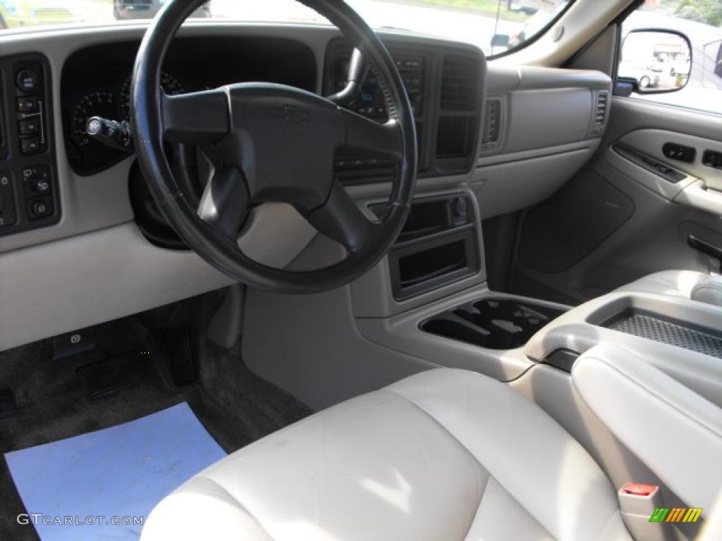 2003 Suburban 1500 LT 4x4 - Light Pewter Metallic / Tan/Neutral photo #9