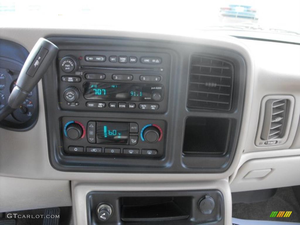 2003 Suburban 1500 LT 4x4 - Light Pewter Metallic / Tan/Neutral photo #12