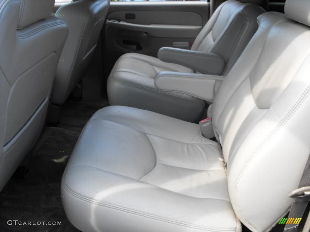 2003 Suburban 1500 LT 4x4 - Light Pewter Metallic / Tan/Neutral photo #16