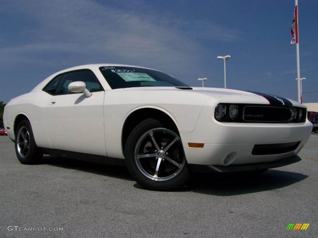 2010 Challenger SE - Stone White / Dark Slate Gray photo #1