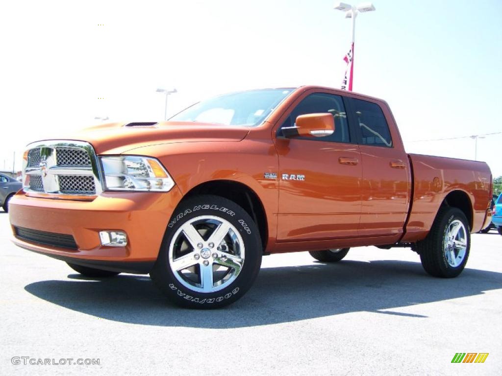 2010 Ram 1500 Sport Quad Cab 4x4 - Mango Tango Pearl / Dark Slate Gray photo #5