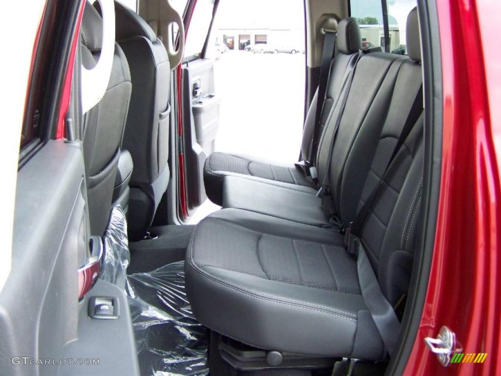 2010 Ram 1500 Sport Quad Cab 4x4 - Inferno Red Crystal Pearl / Dark Slate Gray photo #11