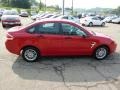 Vermillion Red - Focus SE Sedan Photo No. 5