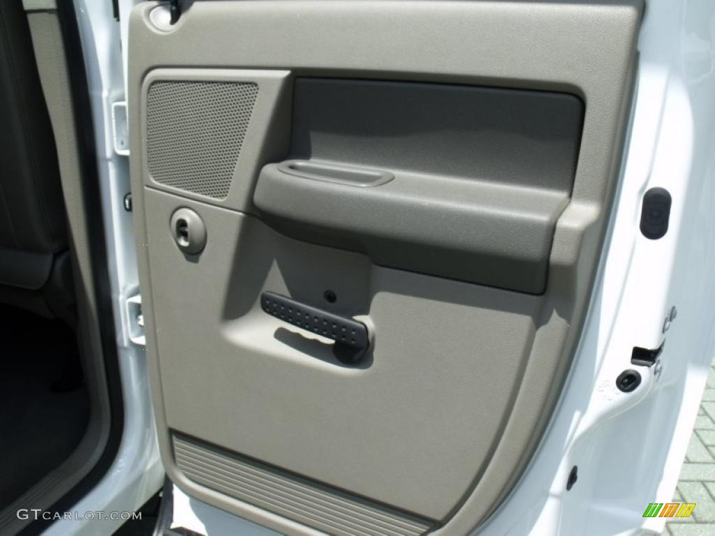 2008 Ram 1500 Big Horn Edition Quad Cab 4x4 - Bright White / Medium Slate Gray photo #20