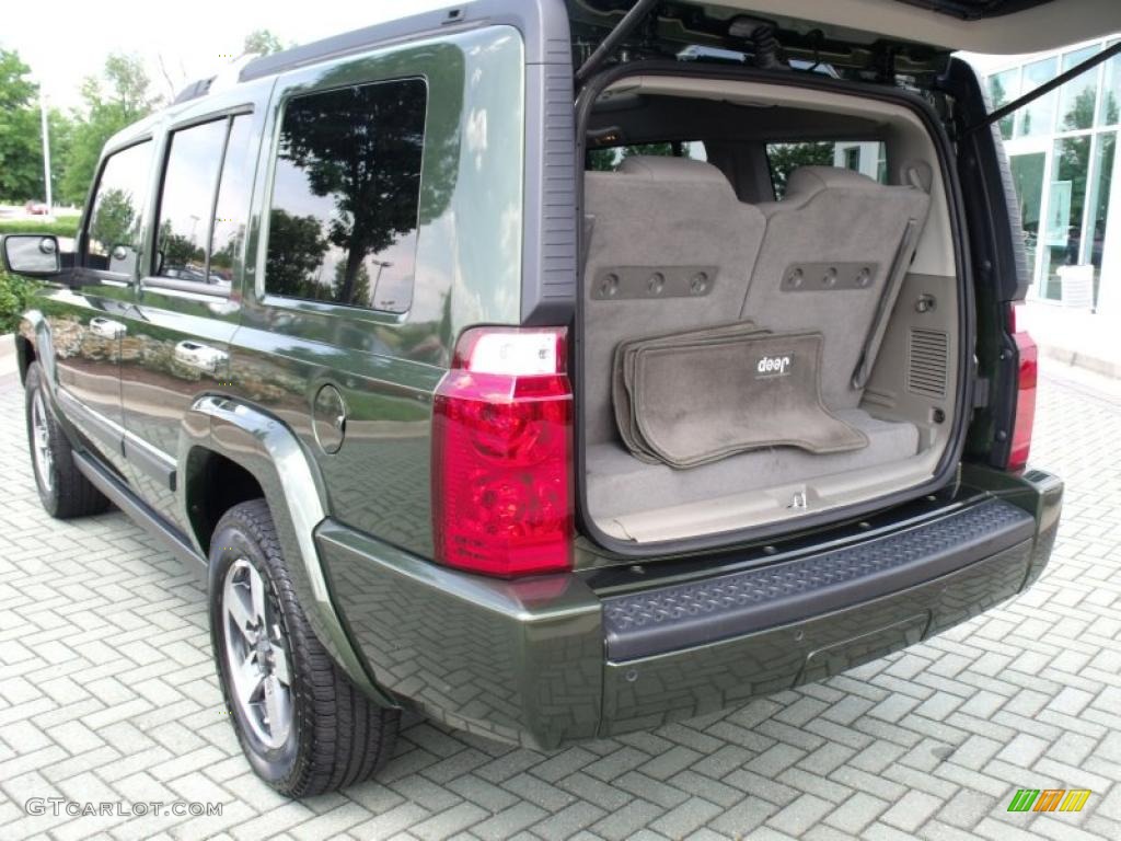 2008 Commander Sport - Jeep Green Metallic / Dark Khaki/Light Graystone photo #18