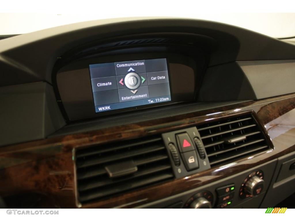 2007 5 Series 525xi Sedan - Titanium Silver Metallic / Gray Dakota Leather photo #16