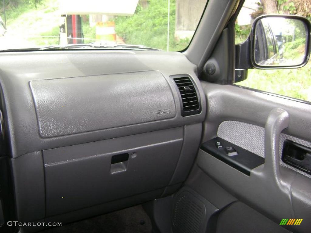 1998 Trooper S 4x4 - Ebony Black / Gray photo #7