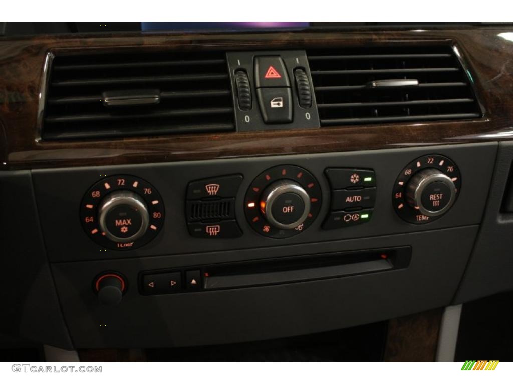 2007 5 Series 525xi Sedan - Titanium Silver Metallic / Gray Dakota Leather photo #20