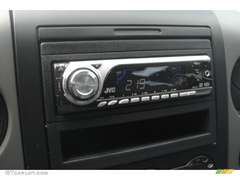 2006 F150 XL SuperCab 4x4 - Black / Medium Flint photo #28