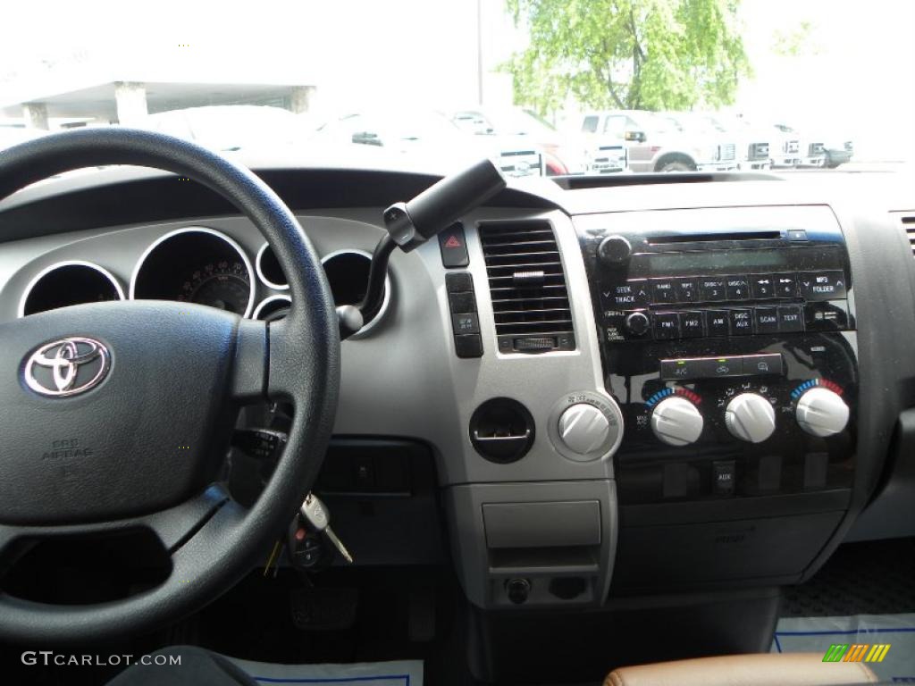 2007 Tundra SR5 Double Cab - Super White / Beige photo #22