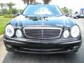 Black - E 500 Sedan Photo No. 3