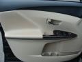 Black - Venza I4 Photo No. 6