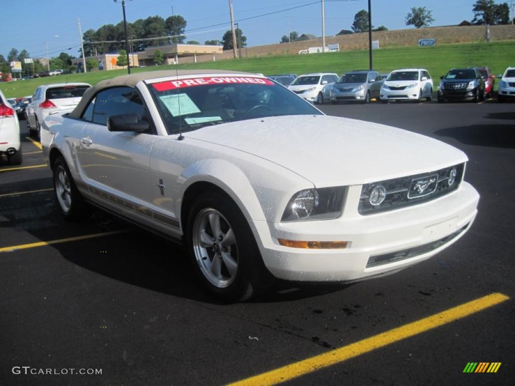 2007 Mustang V6 Premium Convertible - Performance White / Medium Parchment photo #2