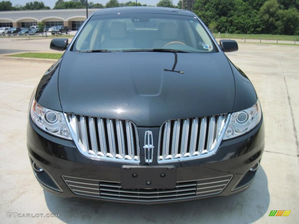 2009 MKS Sedan - Tuxedo Black Metallic / Light Camel photo #5