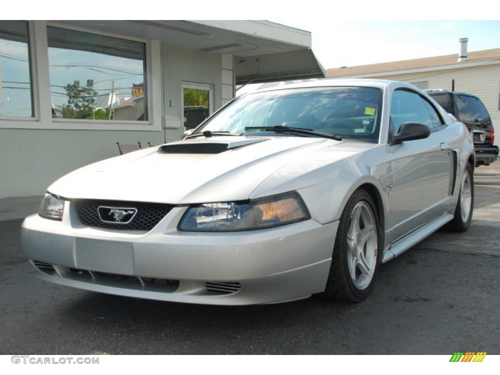 2000 Mustang GT Coupe - Silver Metallic / Dark Charcoal photo #10
