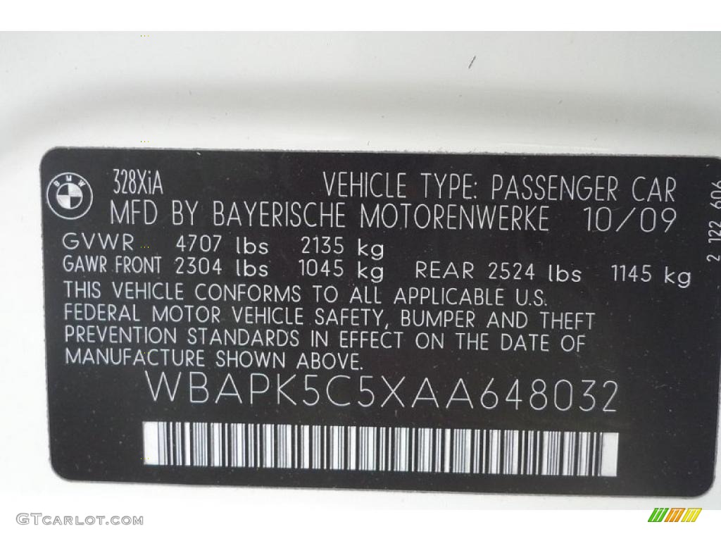 2010 3 Series 328i xDrive Sedan - Alpine White / Black photo #50