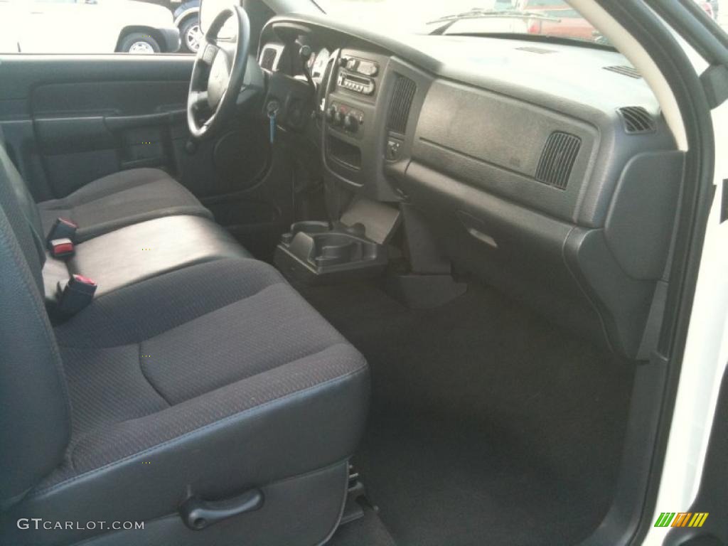 2004 Ram 1500 ST Regular Cab - Bright White / Dark Slate Gray photo #14