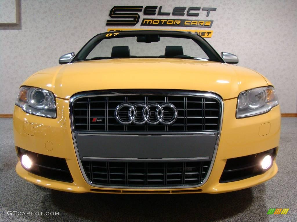 2007 S4 4.2 quattro Cabriolet - Imola Yellow / Ebony photo #2