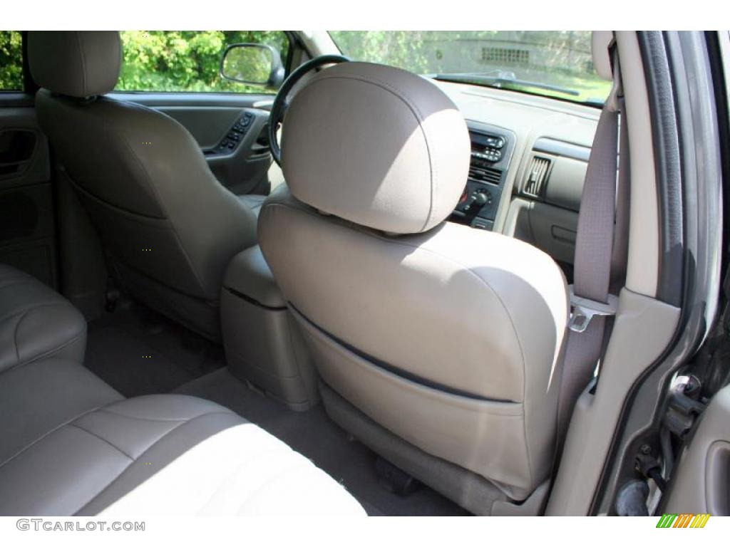 2004 Grand Cherokee Laredo 4x4 - Graphite Metallic / Dark Slate Gray photo #40