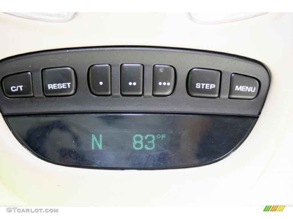 2004 Grand Cherokee Laredo 4x4 - Graphite Metallic / Dark Slate Gray photo #56