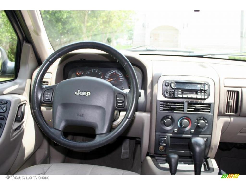 2004 Grand Cherokee Laredo 4x4 - Graphite Metallic / Dark Slate Gray photo #61