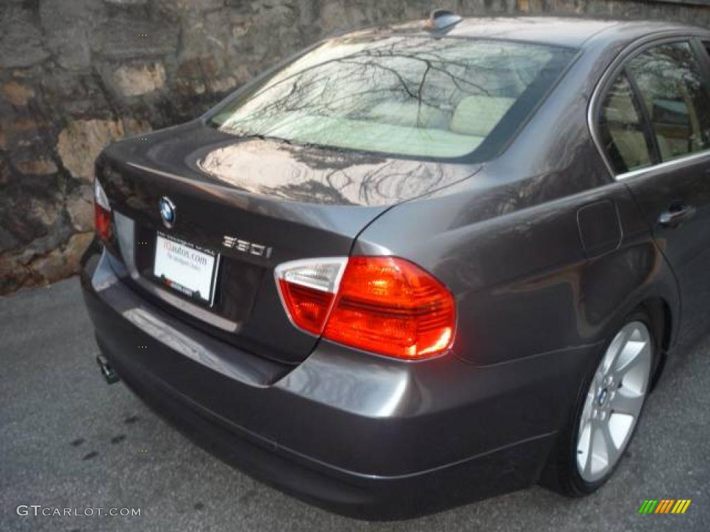 2006 3 Series 330i Sedan - Sparkling Graphite Metallic / Beige photo #17