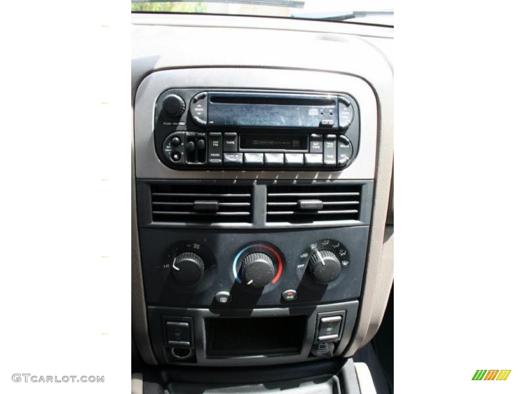 2004 Grand Cherokee Laredo 4x4 - Graphite Metallic / Dark Slate Gray photo #79
