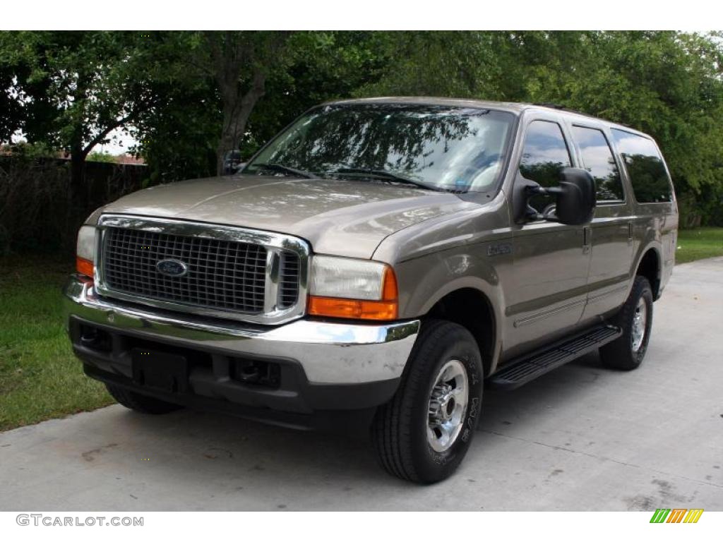 2000 Excursion XLT 4x4 - Arizona Beige Metallic / Medium Parchment photo #1