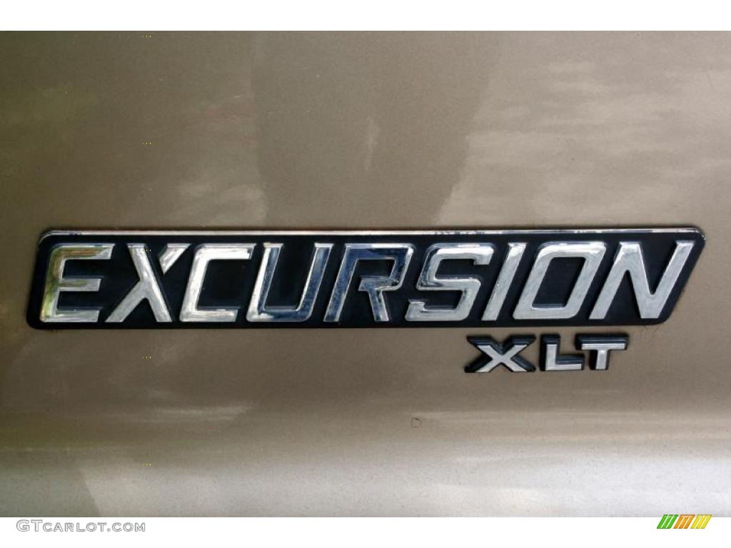 2000 Excursion XLT 4x4 - Arizona Beige Metallic / Medium Parchment photo #59