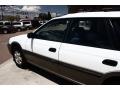 Glacier White - Legacy Outback Wagon Photo No. 17
