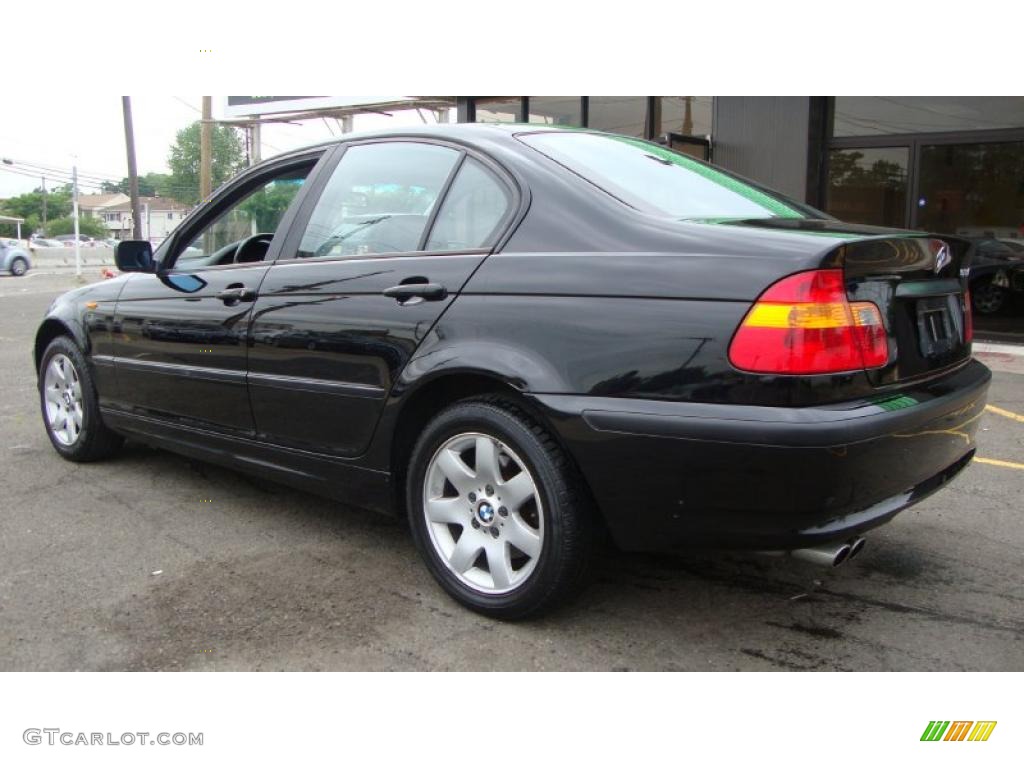 2003 3 Series 325xi Sedan - Jet Black / Black photo #3