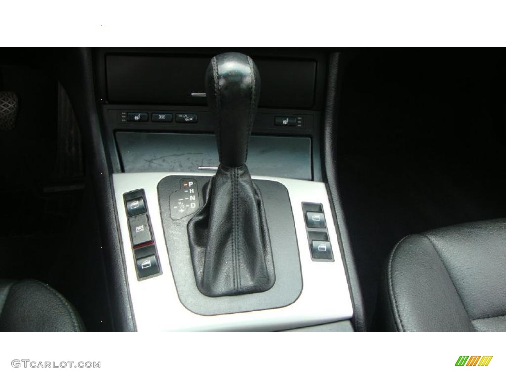 2003 3 Series 325xi Sedan - Jet Black / Black photo #16