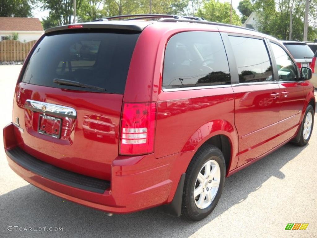 2008 Town & Country Touring - Inferno Red Crystal Pearlcoat / Medium Slate Gray/Light Shale photo #7