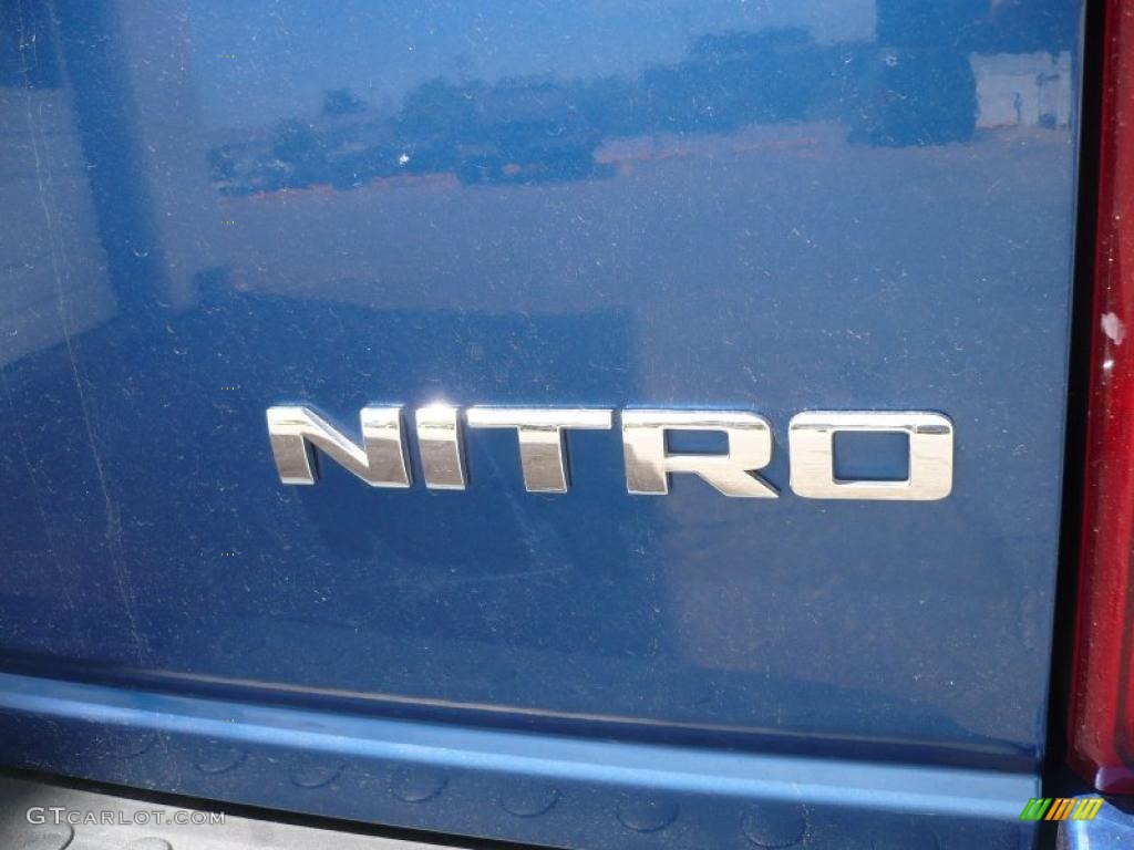 2009 Nitro SE 4x4 - Deep Water Blue Pearl / Dark Slate Gray/Light Slate Gray photo #12