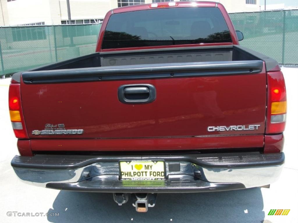 2002 Silverado 1500 LS Extended Cab - Dark Carmine Red Metallic / Graphite Gray photo #4