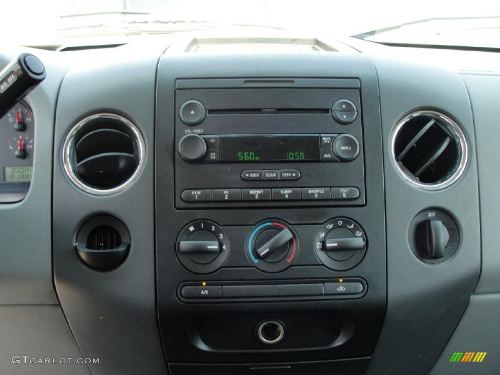 2006 F150 XLT SuperCab - Silver Metallic / Medium/Dark Flint photo #41