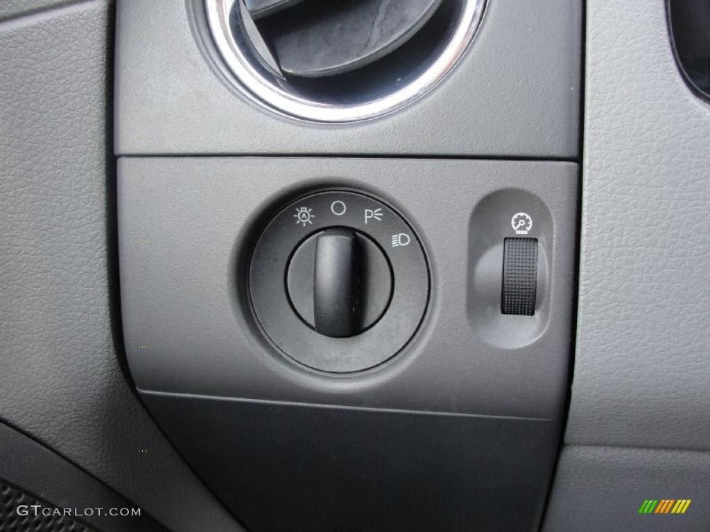 2006 F150 XLT SuperCab - Silver Metallic / Medium/Dark Flint photo #47