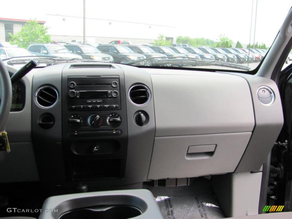2006 F150 XLT SuperCab 4x4 - Black / Medium/Dark Flint photo #19