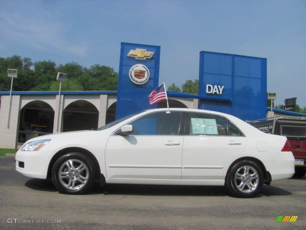 2007 Accord EX Sedan - Taffeta White / Ivory photo #2