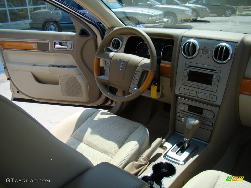 2008 MKZ Sedan - Dune Pearl Metallic / Sand photo #18