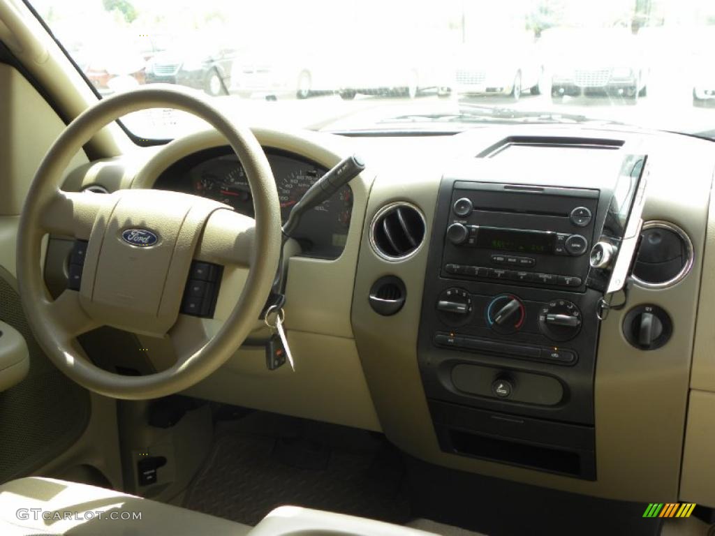2006 F150 XLT SuperCab - Bright Red / Tan photo #11