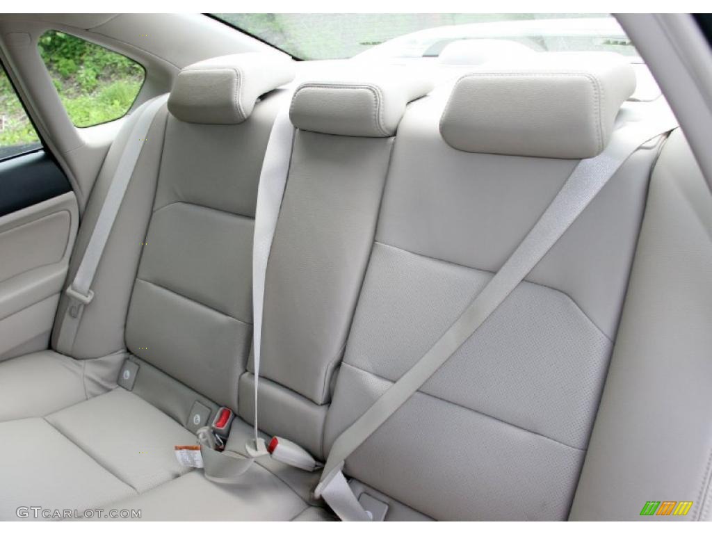 2007 Legacy 2.5 GT Limited Sedan - Satin White Pearl / Ivory photo #13