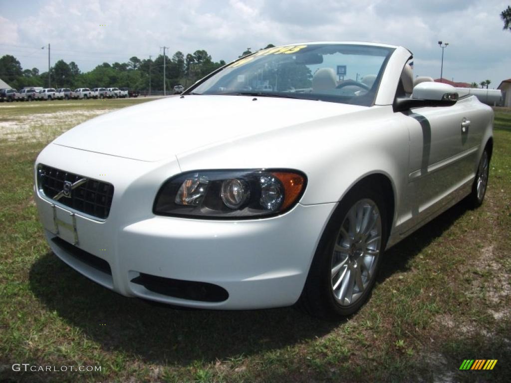 2009 C70 T5 Convertible - Ice White / Calcite photo #2