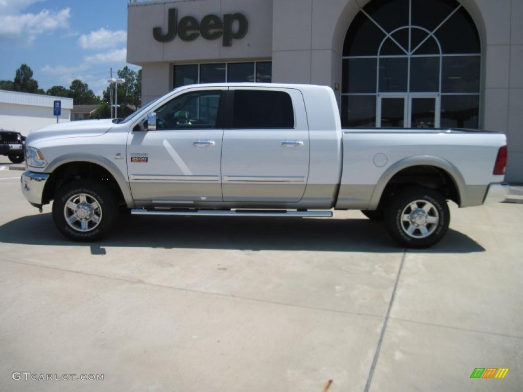 2010 Ram 2500 Laramie Mega Cab 4x4 - Bright White / Light Pebble Beige/Bark Brown photo #3