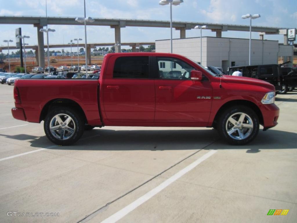 2010 Ram 1500 Sport Crew Cab - Flame Red / Dark Slate/Medium Graystone photo #4