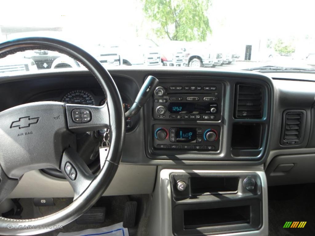 2003 Tahoe LT 4x4 - Black / Gray/Dark Charcoal photo #33